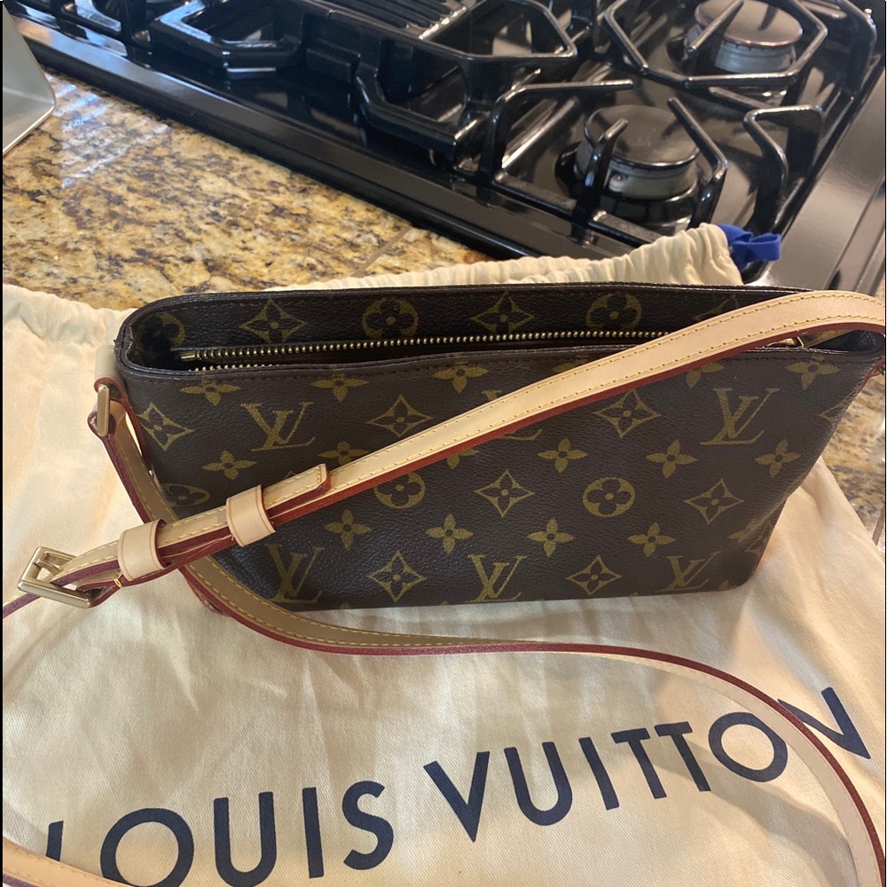 Louis Vuitton Trotteur Monogram